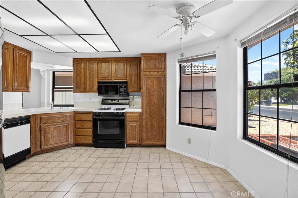 3033 W Fruitvale