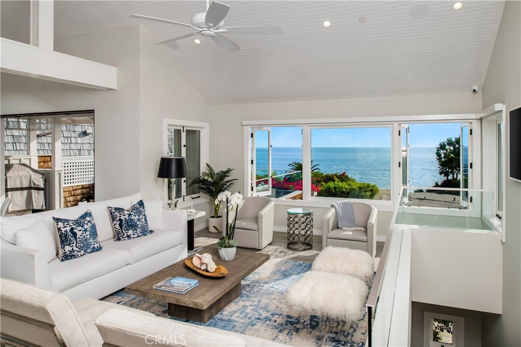 738 Cliff Drive