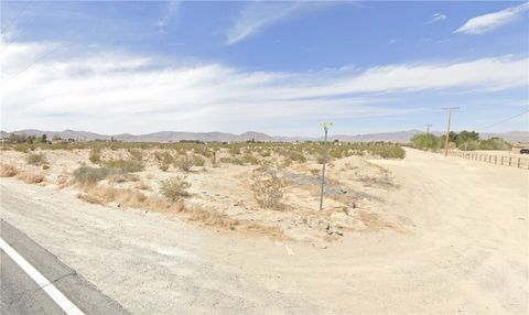 Photo of 34314 Old Woman Springs Rd Rd, Lucerne Valley, CA 92356 (MLS # OC25217246) Photo of 34314 Old Woman Springs Rd Rd, Lucerne Valley, CA 92356 (MLS # OC25217246)