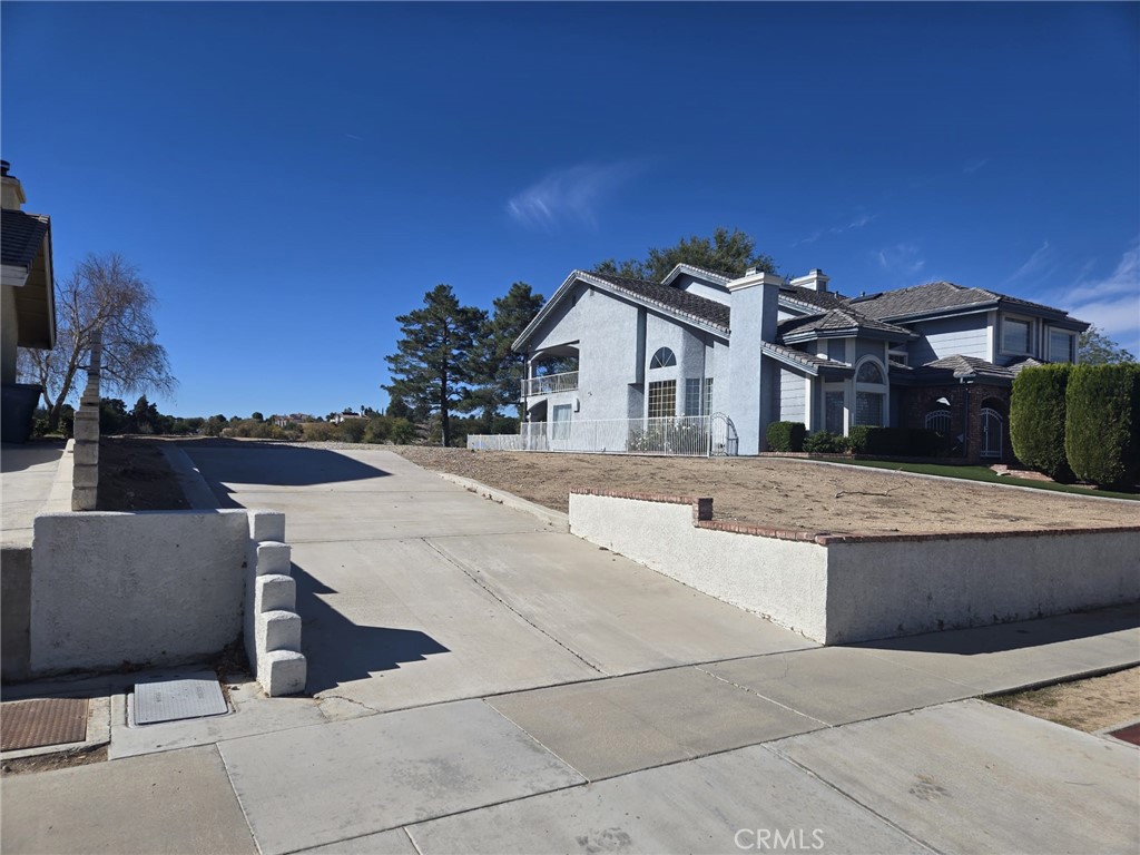 13261 Country Club