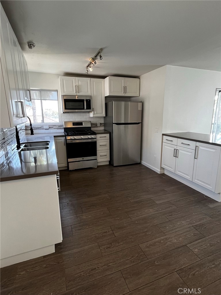 26951 26951 Avenida Las Palmas