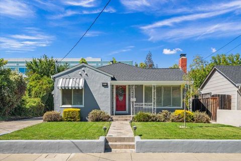 Photo of 2351 Fruitdale Avenue, San Jose, CA 95128 (MLS # ML82046795)