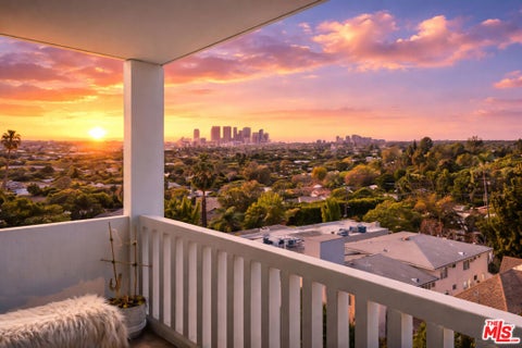 Photo of 999 N Doheny Drive #611, West Hollywood, CA 90069 (MLS # 26670923)