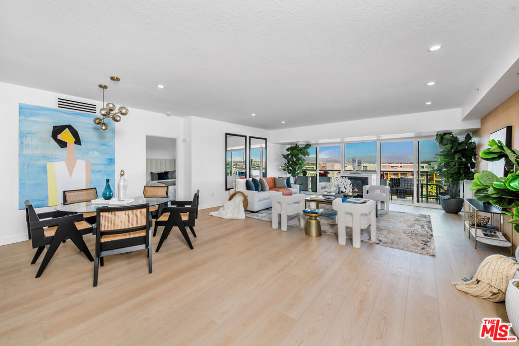 13600 Marina Pointe Drive 705