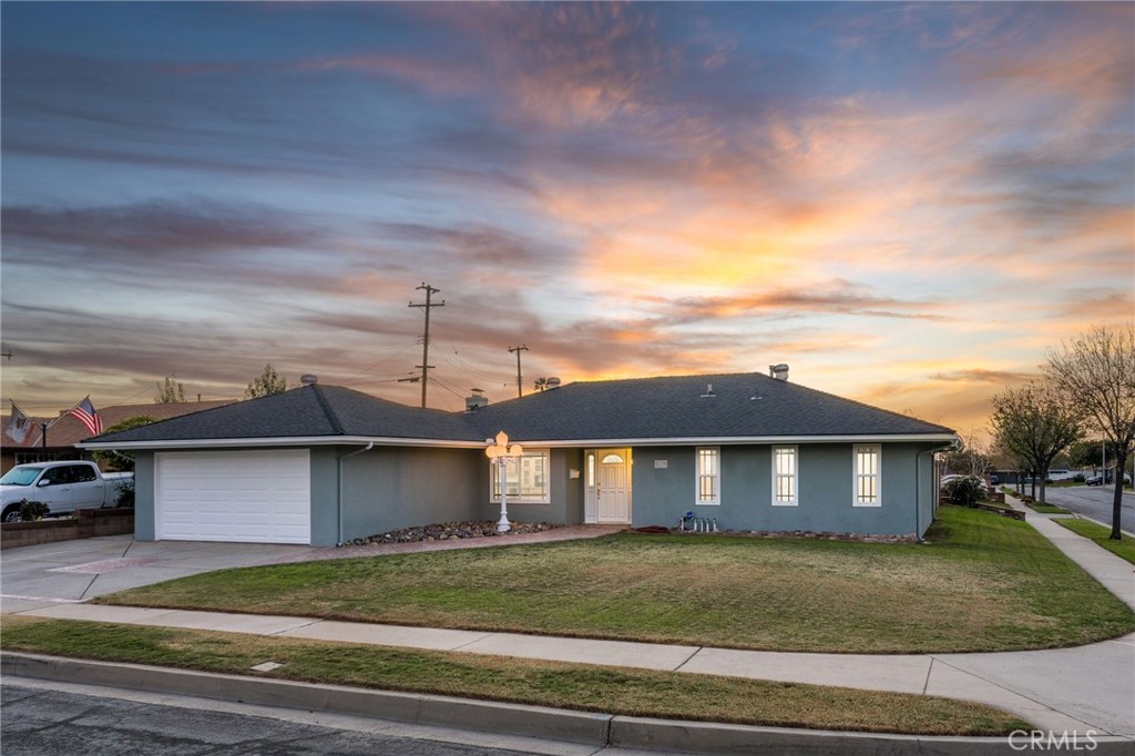 819 N Shaftesbury Avenue