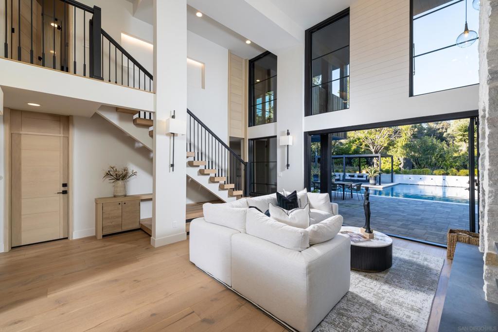 Del Mar - Residential