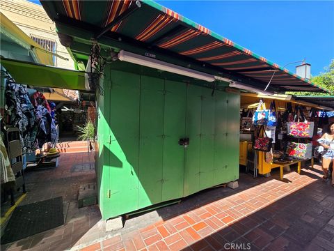 Photo of 125 Paseo De La Plaza Plz, Los Angeles, CA 90012 (MLS # SR25241858)