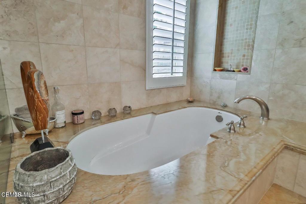 Golf Villas 2 - 4901 - Residential Lease