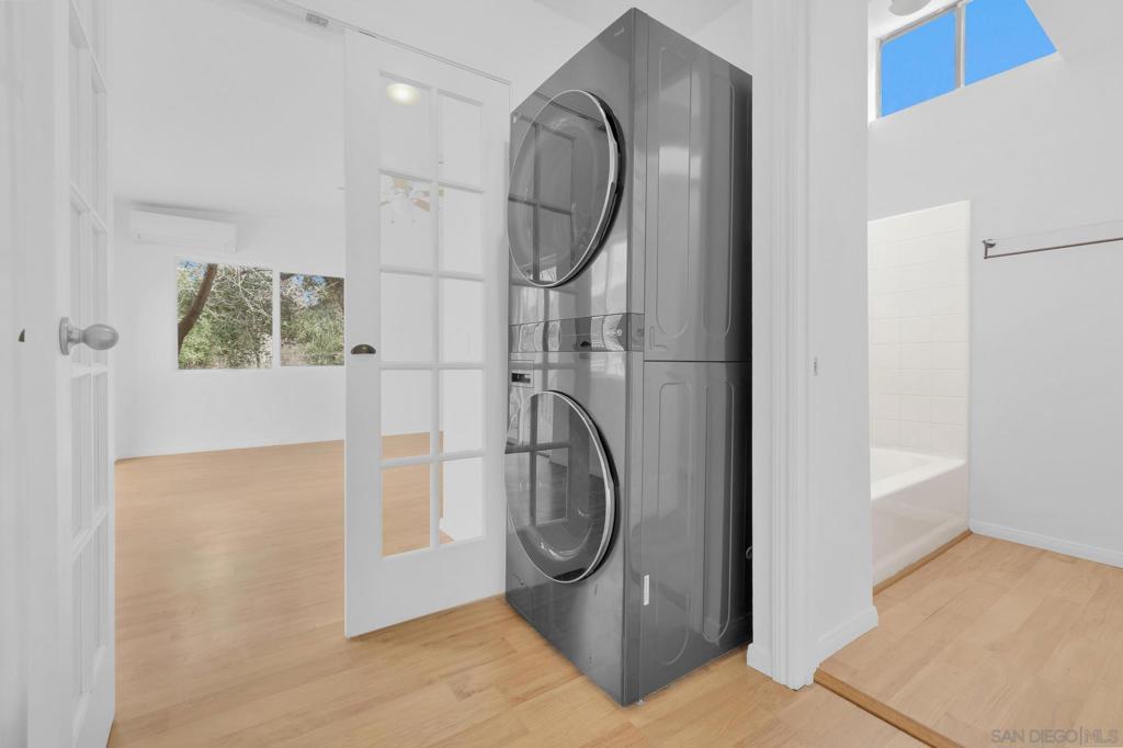 Julian - Residential