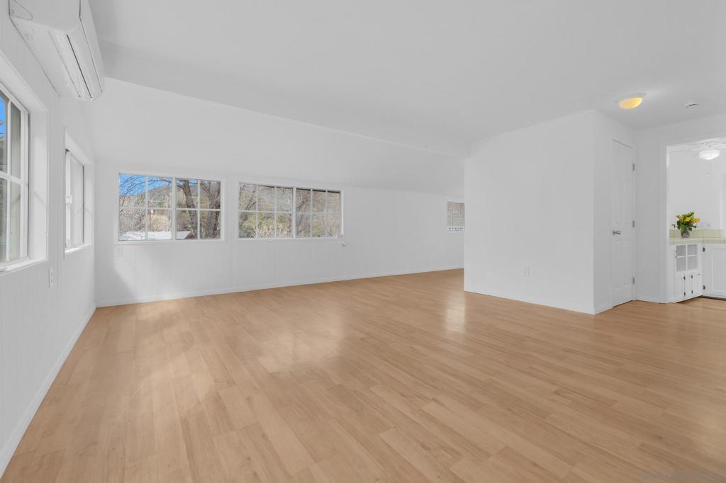 Julian - Residential