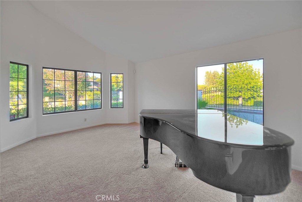 745 El Vallencito Drive