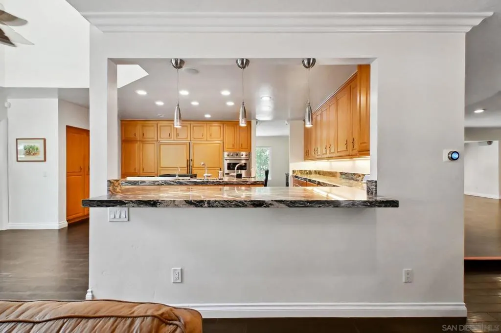 El Cajon, California 92021, United States, 3 Bedrooms Bedrooms, ,2 BathroomsBathrooms,Residential,Pending,157062