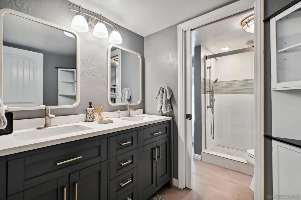 El Cajon, California 92021, United States, 3 Bedrooms Bedrooms, ,2 BathroomsBathrooms,Residential,Pending,157062