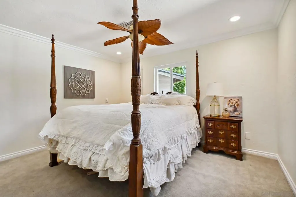 El Cajon, California 92021, United States, 3 Bedrooms Bedrooms, ,2 BathroomsBathrooms,Residential,Pending,157062