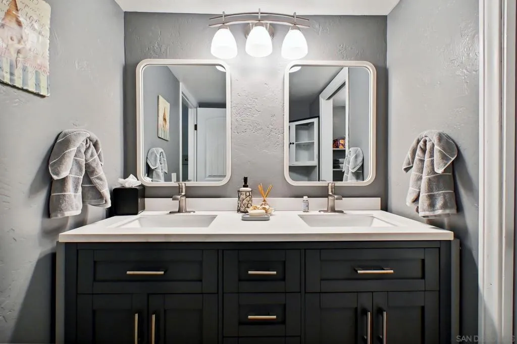 El Cajon, California 92021, United States, 3 Bedrooms Bedrooms, ,2 BathroomsBathrooms,Residential,Pending,157062