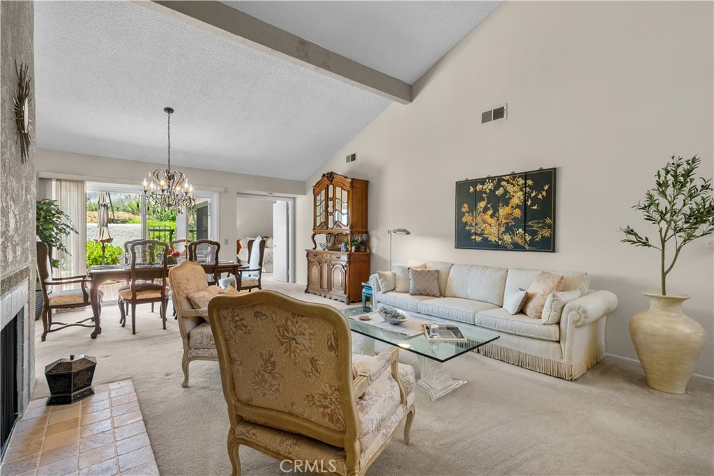 Properties 2 621 Westchester Lane