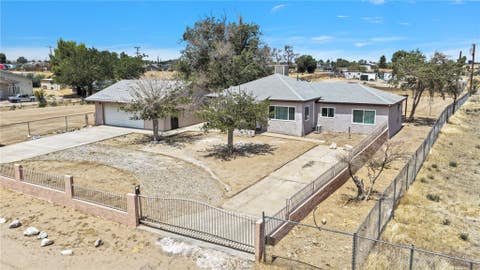 Photo of 15212 Dos Palmas RD, Victorville, CA 92392 (MLS # IV26177003)