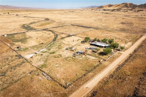 Tiny photo for 13470 De Sabla, Santa Margarita, CA 93453 (MLS # SC26108099)