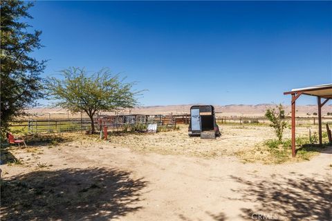 Tiny photo for 13470 De Sabla, Santa Margarita, CA 93453 (MLS # SC26108099)
