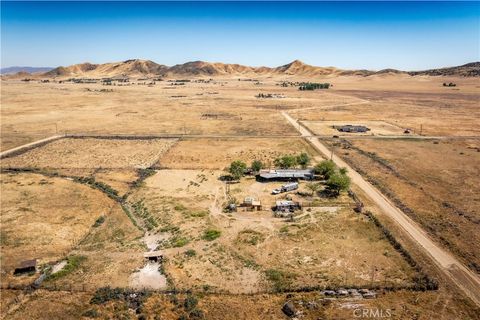 Tiny photo for 13470 De Sabla, Santa Margarita, CA 93453 (MLS # SC26108099)
