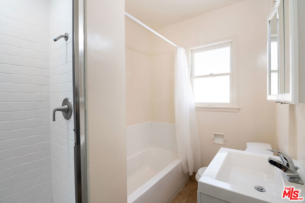 707 - 709 Crenshaw Boulevard