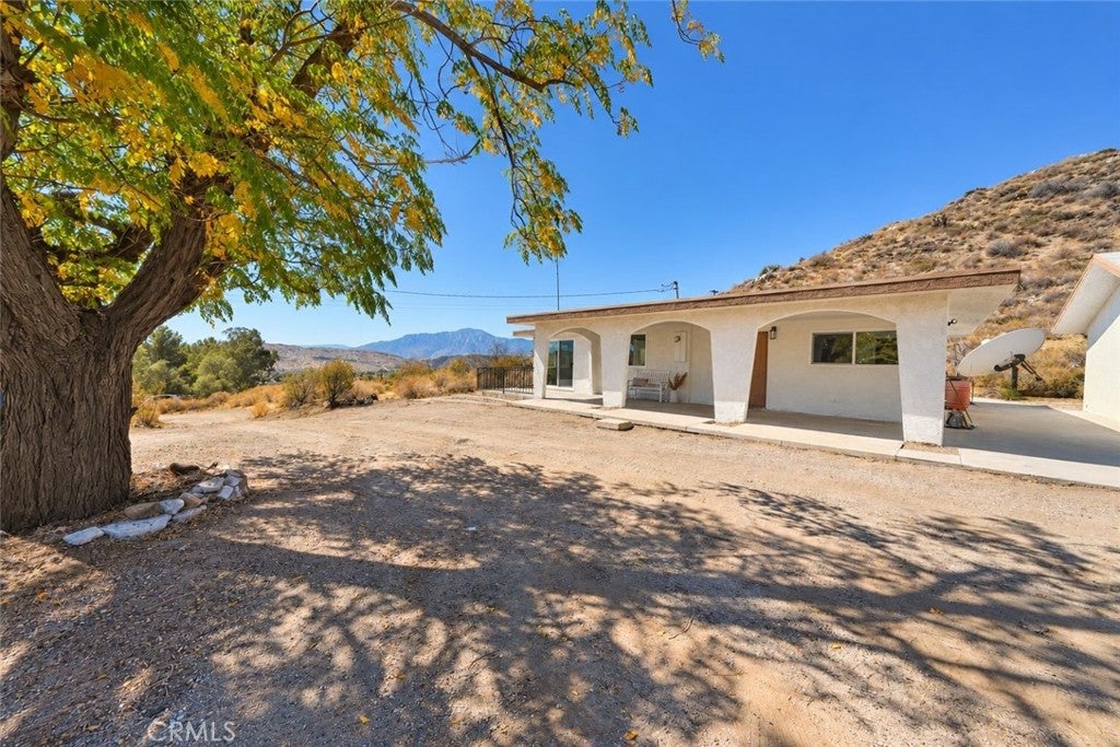 49624 Oak Drive