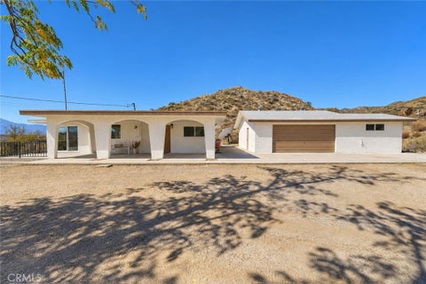 Photo of 49624 Oak Drive DR, Morongo Valley, CA 92256 (MLS # CV26210923)