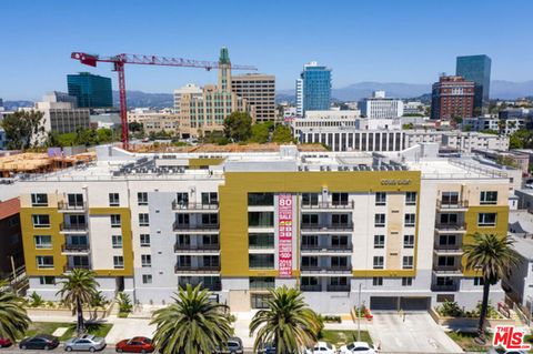 Photo of 2939 Leeward Avenue #407, Los Angeles, CA 90005 (MLS # 26841481)