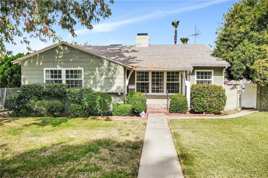 Welcome to this single-story North Hollywood gem—on the market for the first time in 24 years! This 2-bedroom, 1.5-bath home spans 1,498 sq ft and is full of character and opportunity.
Interior highlights include beautifully redone original hardwood floors, two brick fireplaces, recessed lighting, dual pane windows, and a functional indoor laundry room. The spacious layout features light-filled living areas, warm wood details, and two convenient linen closets—ideal for a home office, creative studio, or renovation plans.
The large lot offers a covered patio for outdoor dining, a private dog run, mature landscaping, a storage shed, and a detached 2-car garage with alley access. Plenty of room to expand, garden, or explore ADU potential.
Fantastic location near the 101, 170, and I-5 freeways, just minutes to CBS Radford, Universal, Disney, Warner Bros, and the NoHo Arts District.
Don't miss this rare opportunity to create your dream home or investment in a sought-after North Hollywood neighborhood. (Photos are virtually staged).