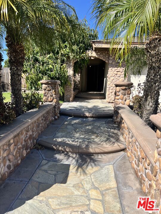 2513 W Fulcrum Place