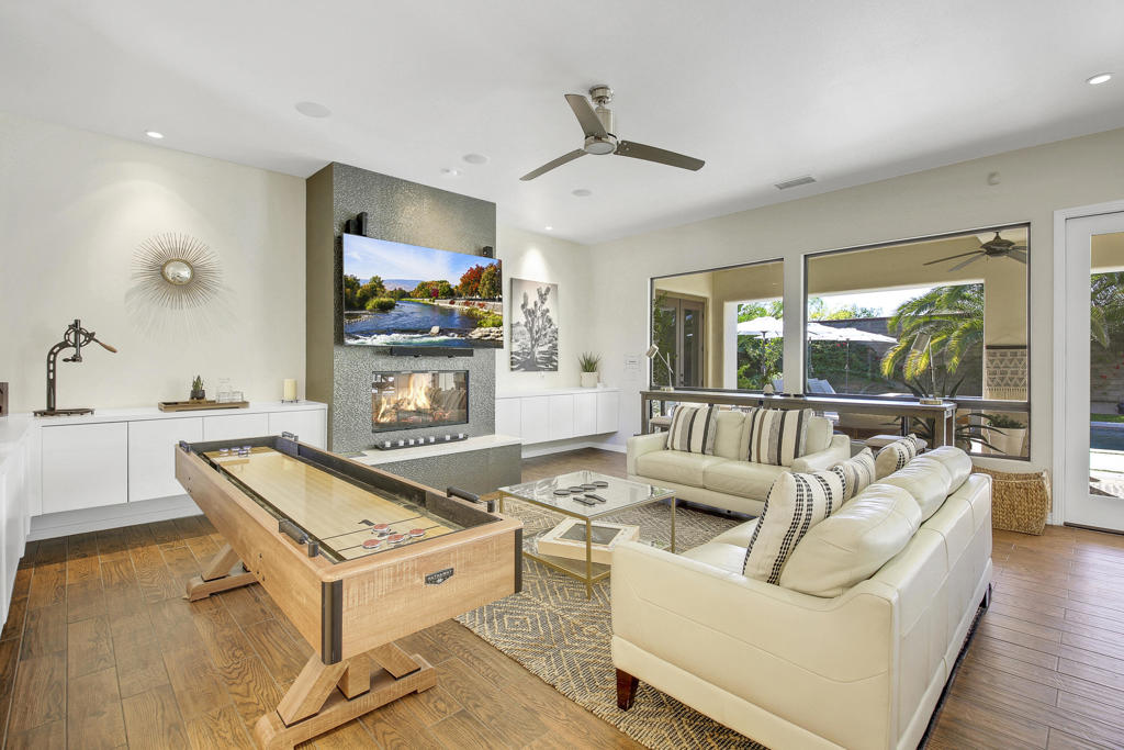 Montage at Santa Rosa - Residential