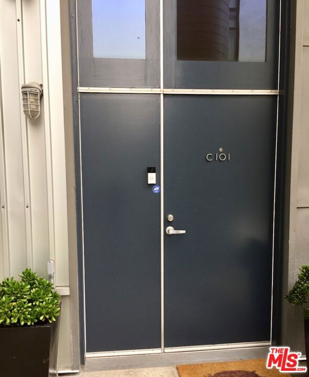 Photo of 615 Hampton Drive #C101, Venice, CA 90291 (MLS # 25621023)