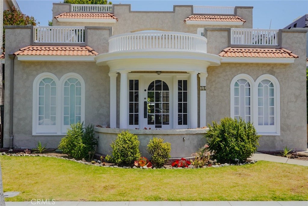24 Lindero AVE