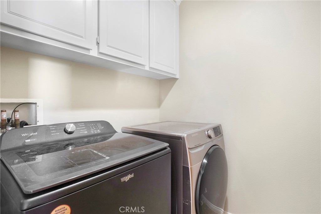 vANTIS - Residential Lease