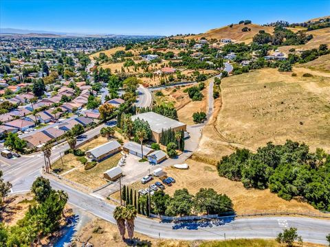 1995 Old Calaveras Road Milpitas CA 95035