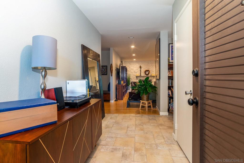 4013 Corte Tierra Alta