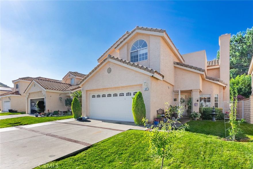 Welcome to 985 Brandon Avenue. A beautifully maintained single-family residence in the heart of Simi Valley!

This spacious 4-bedroom, 2-bath home offers approximately 2,205 sq. ft. of comfortable living space, featuring an inviting open layout perfect for both everyday living and entertaining. The home boasts generous natural light, a functional floor plan, and well-appointed bedrooms that provide plenty of room for family or guests.

Situated in a desirable neighborhood within the Simi Valley Unified School District, this property offers convenient access to parks, shopping, dining, and major commuter routes. The backyard provides an excellent space for outdoor gatherings or quiet relaxation.



Don’t miss this opportunity to own a wonderful home in one of Simi Valley’s most sought-after areas!