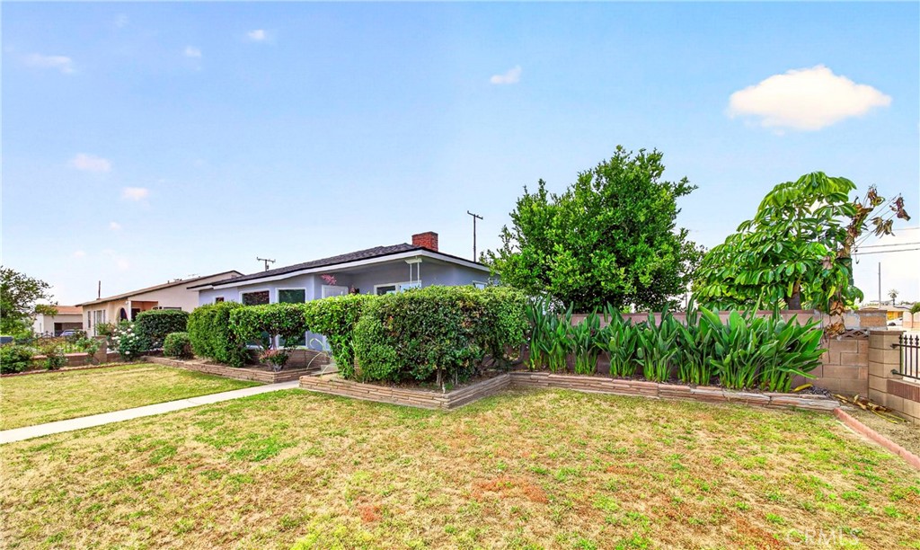 639 N Nora