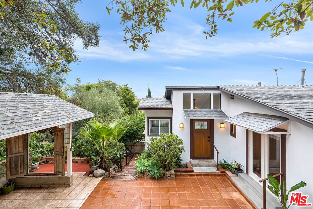listing image 130728148795459473289