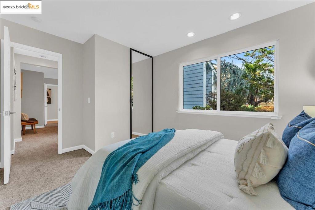 COLUMBIA - Residential