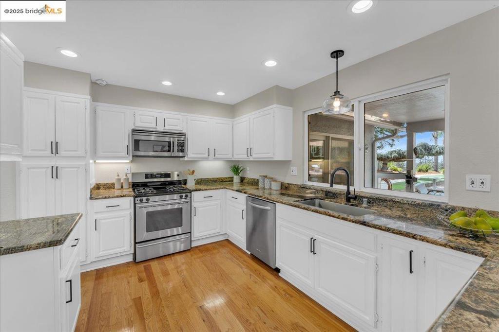 COLUMBIA - Residential