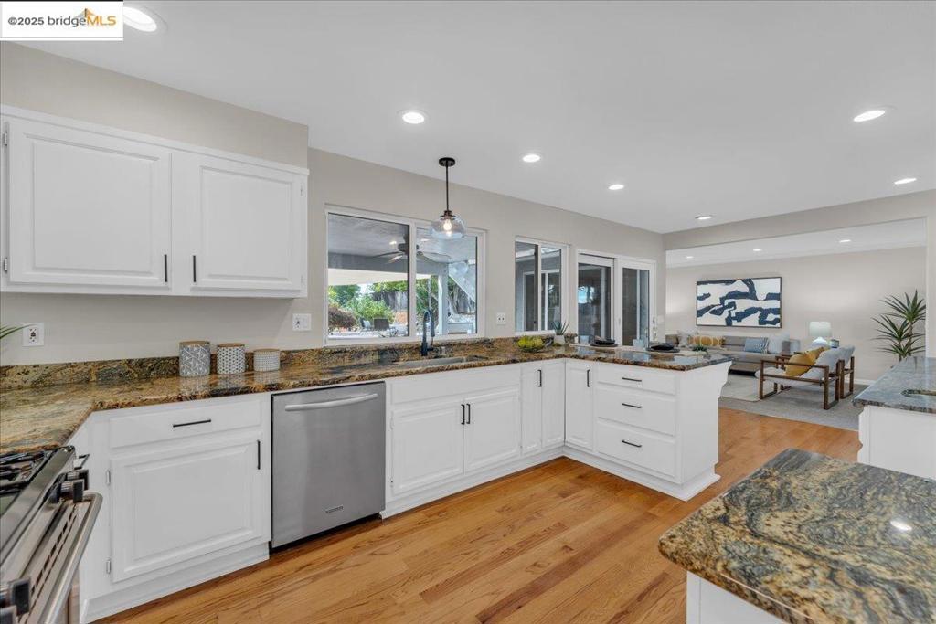 COLUMBIA - Residential