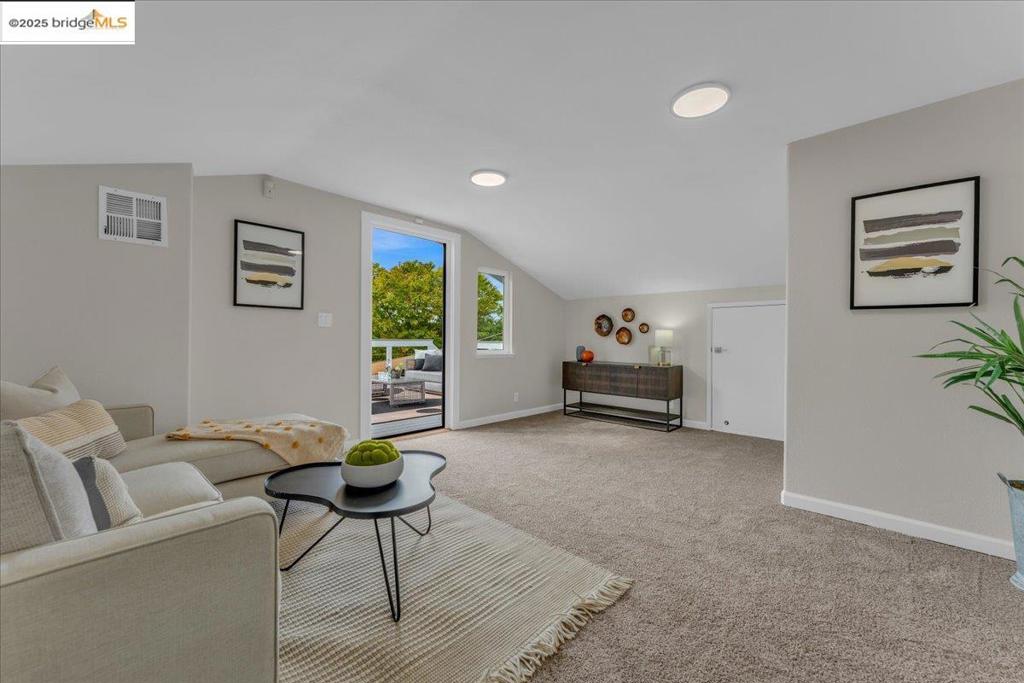 COLUMBIA - Residential