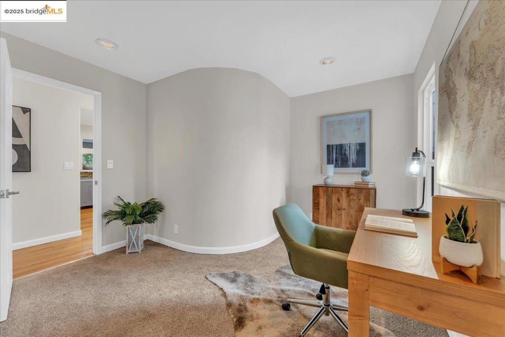 COLUMBIA - Residential