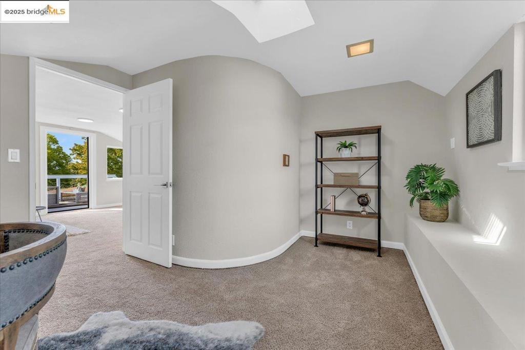 COLUMBIA - Residential