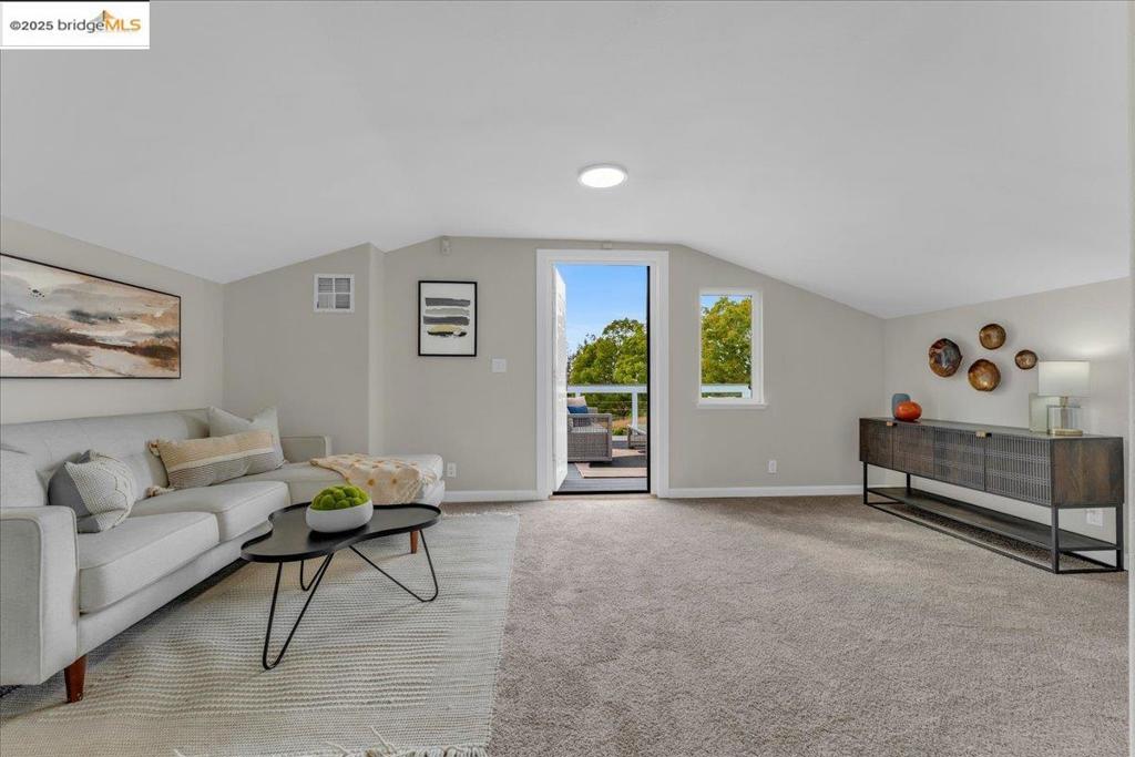 COLUMBIA - Residential
