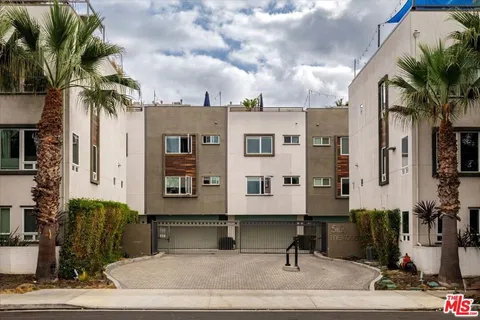 644 N Gramercy Place, Los Angeles, CA 90004 - MLS#: 25606701