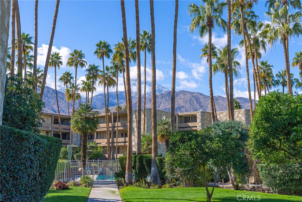 Diplomat (33445) - Residential