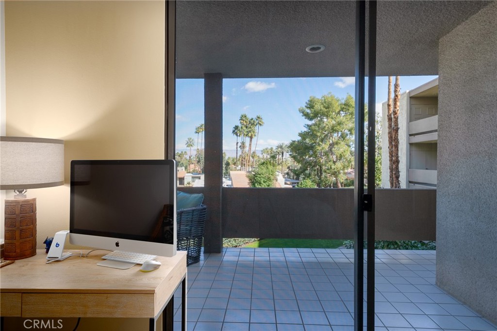 Diplomat (33445) - Residential