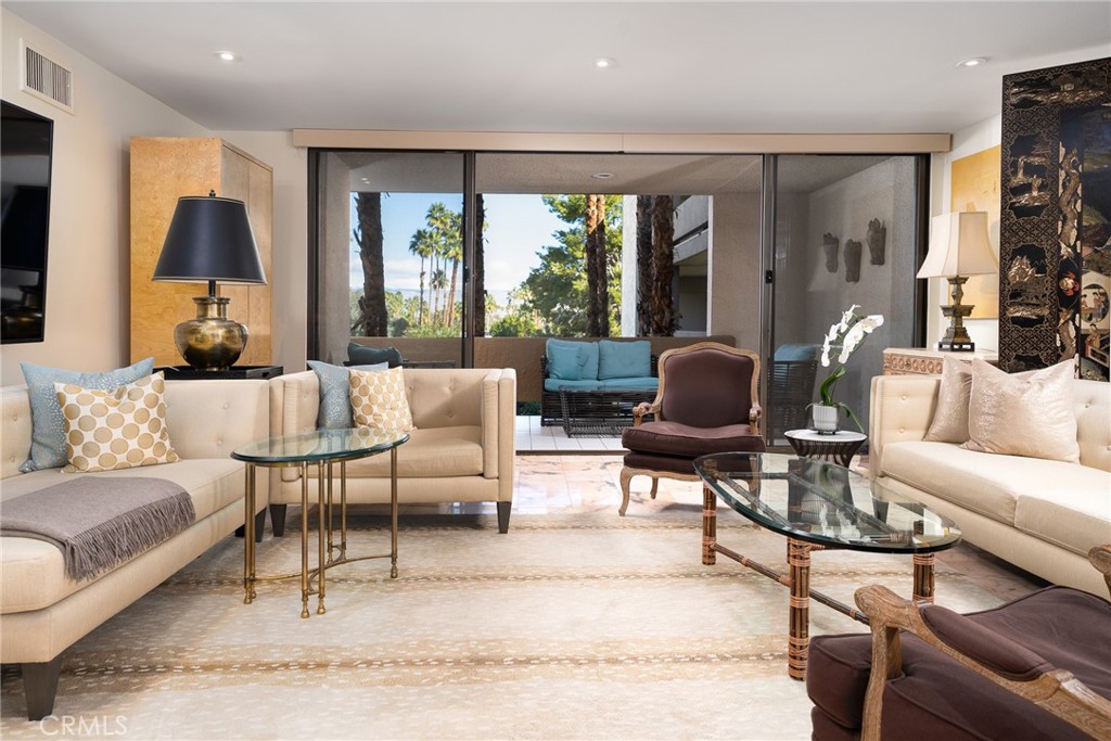 Diplomat (33445) - Residential